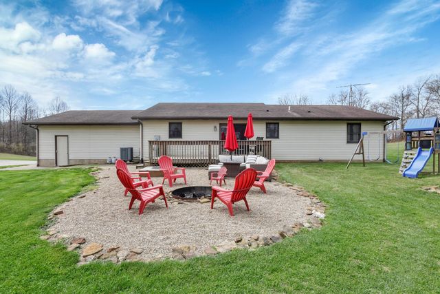 9100 State Route 664 N, Logan, OH 43138