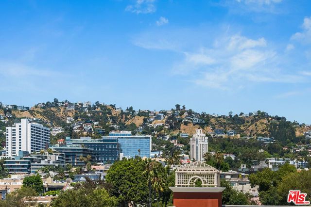 1030 N Kings Road 403, West Hollywood, CA 90069