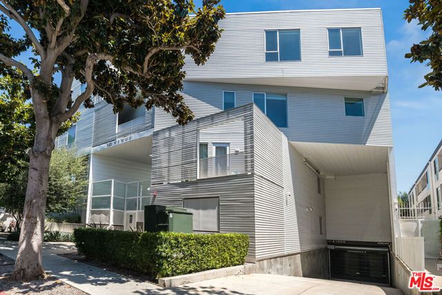 1030 N Kings Road 403, West Hollywood, CA 90069