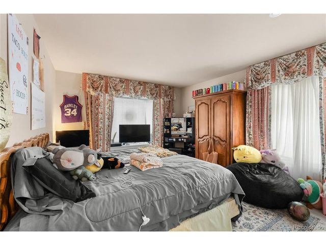 8353 Twinberry Pt, Colorado Springs, CO 80920