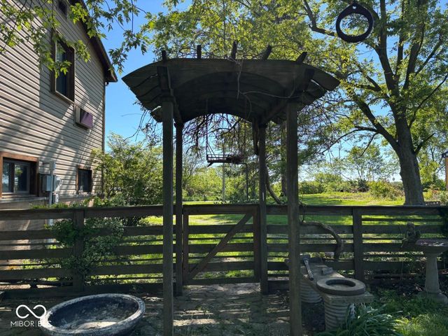 6409 N Old State Rd 3, Muncie, IN 47303