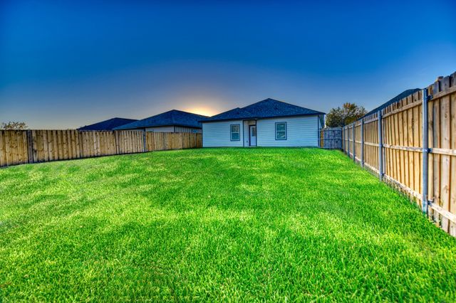 1219 S Rockwall Avenue, Terrell, TX 75160