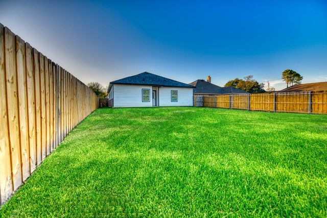 1219 S Rockwall Avenue, Terrell, TX 75160