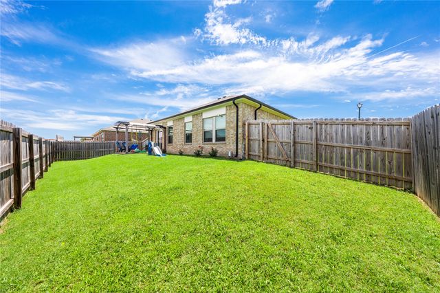 306 Breaux Lane, Mabank, TX 75147