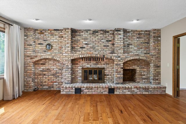 8805 Inverness Terrace, Brooklyn Park, MN 55443