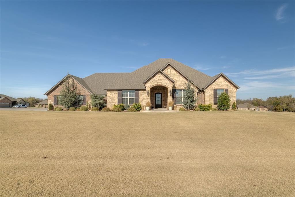 1314 Glenwood Drive, Tuttle, OK 73089