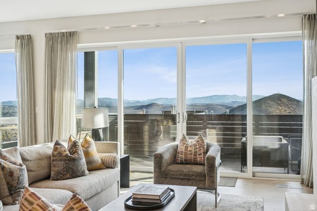 2752 W HIGH MOUNTAIN RD #408, Park City, UT 84098