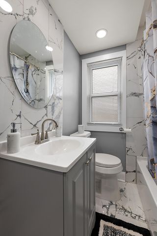 15424 Cruse Street, Detroit, MI 48227