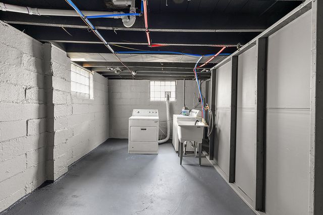 15424 Cruse Street, Detroit, MI 48227