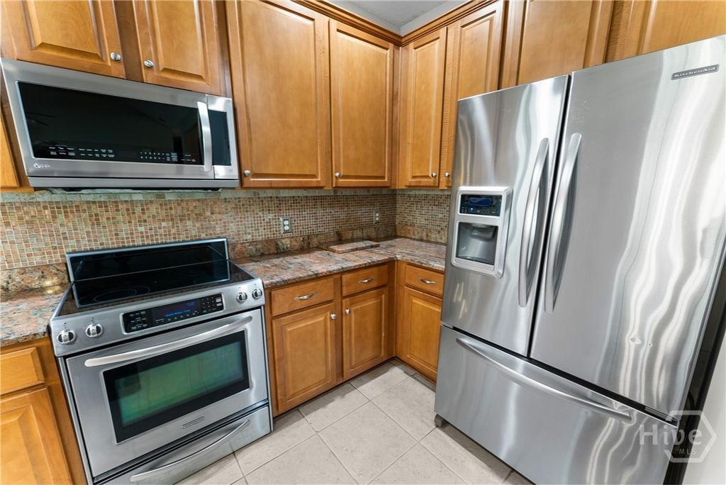 Image 14 of property listing at 118 Penny Lane, Guyton, GA 31312