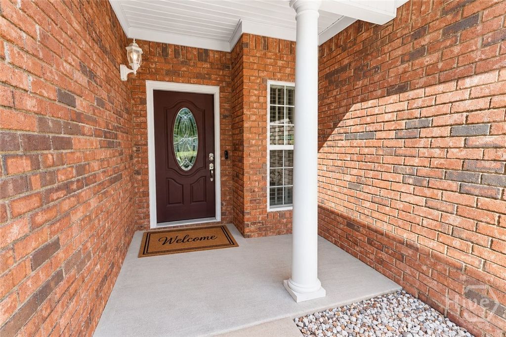 Image 2 of property listing at 118 Penny Lane, Guyton, GA 31312