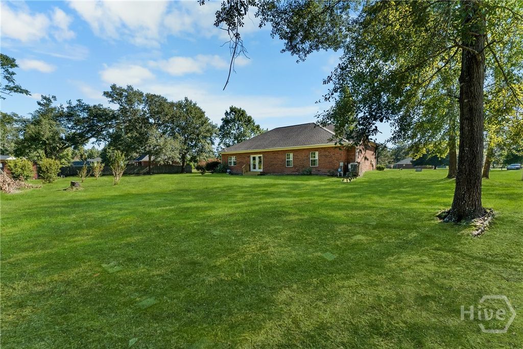 Image 37 of property listing at 118 Penny Lane, Guyton, GA 31312
