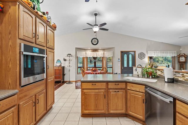 E16467 Grimm Road, Hillsboro, WI 54634