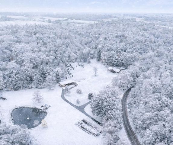 E16467 Grimm Road, Hillsboro, WI 54634