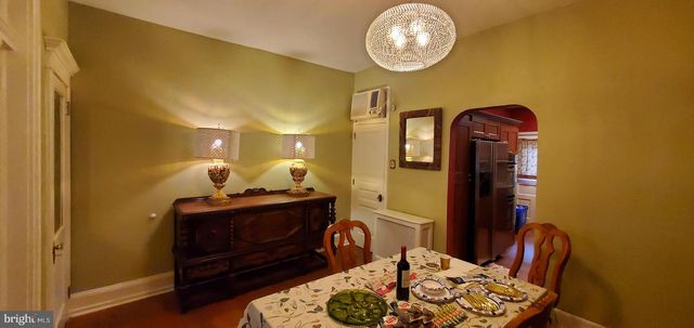 1033 JACKSON ST, Philadelphia, PA 19148