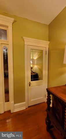 1033 JACKSON ST, Philadelphia, PA 19148