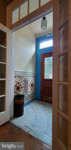 1033 JACKSON ST, Philadelphia, PA 19148