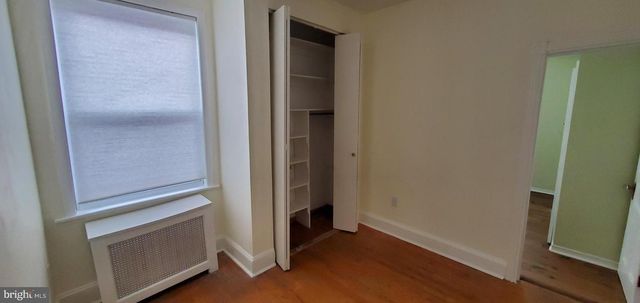 1033 JACKSON ST, Philadelphia, PA 19148