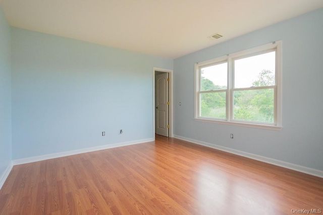 300 S Snedecor Avenue, Bayport, NY 11705