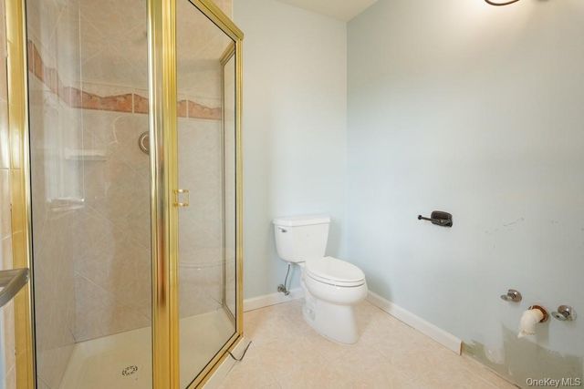 300 S Snedecor Avenue, Bayport, NY 11705