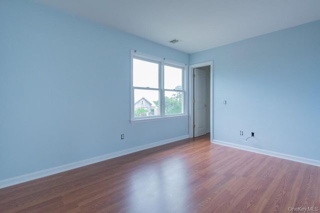 300 S Snedecor Avenue, Bayport, NY 11705
