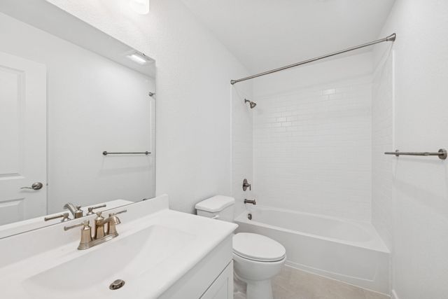 29322 Meadowcreek Hill Drive, Waller, TX 77484