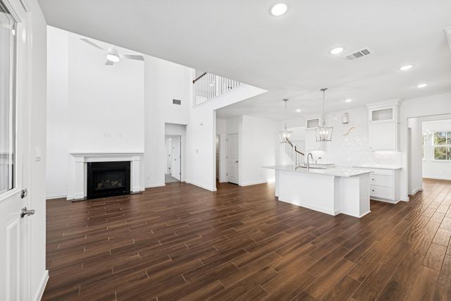 29322 Meadowcreek Hill Drive, Waller, TX 77484