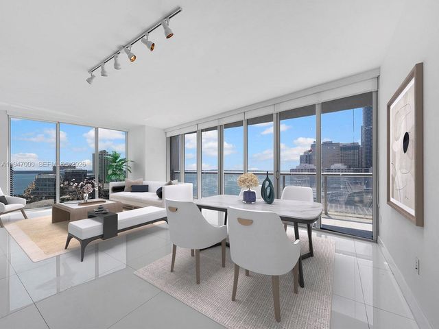 495 Brickell Ave 1801, Miami, FL 33131