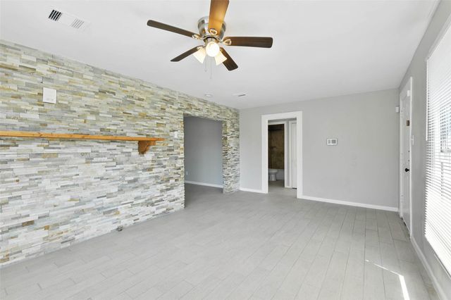5017 Boicewood Street, Hockley, TX 77016