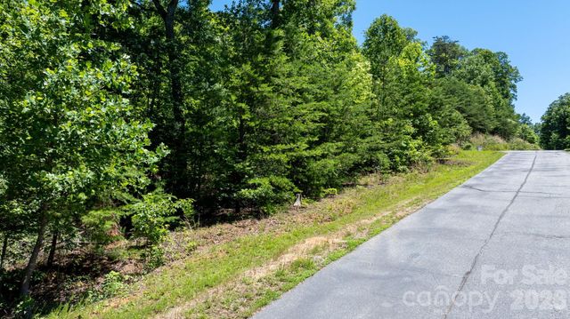 108 Mountain Brook Trail, Nebo, NC 28761