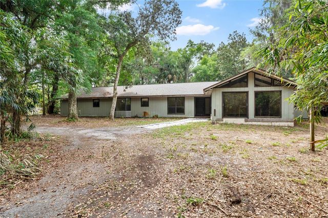 599 LAKE GENEVA ROAD, Geneva, FL 32732