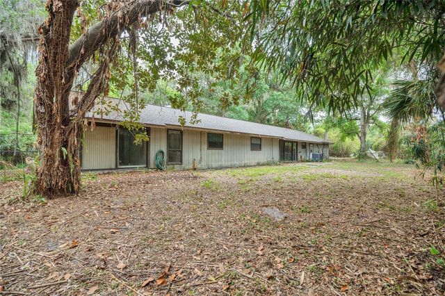 599 LAKE GENEVA ROAD, Geneva, FL 32732