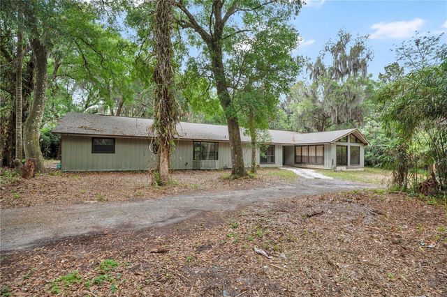 599 LAKE GENEVA ROAD, Geneva, FL 32732