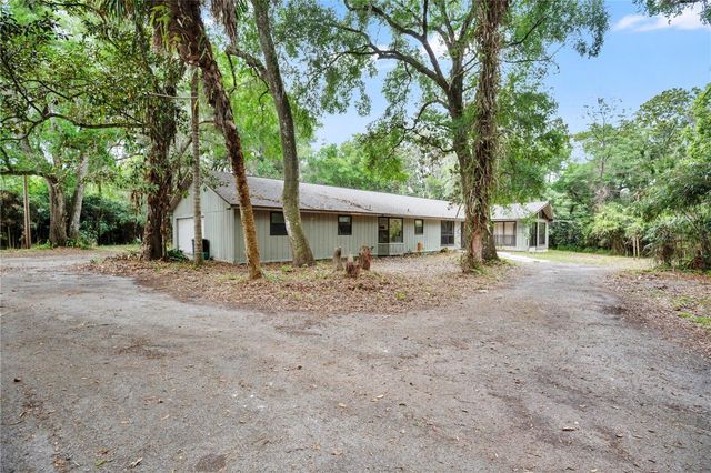 599 LAKE GENEVA ROAD, Geneva, FL 32732
