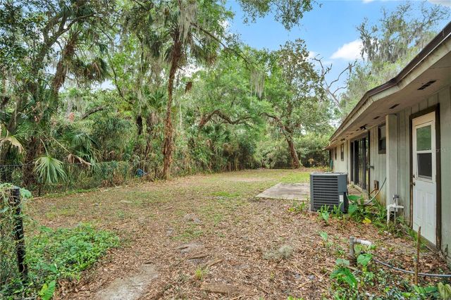 599 LAKE GENEVA ROAD, Geneva, FL 32732