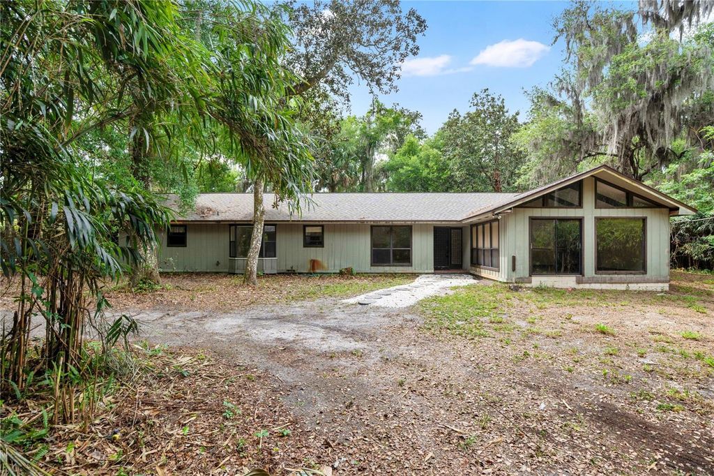 599 LAKE GENEVA ROAD, Geneva, FL 32732