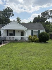 406 Cottonwood Dr, Nashville, TN 37214