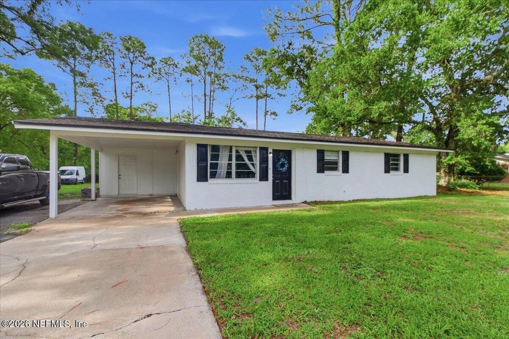 8743 S BEN ROWE Circle, Macclenny, FL 32063