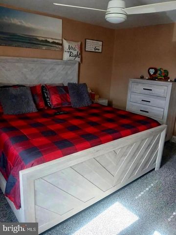 325 WESTPARK LN, Clifton Heights, PA 19018