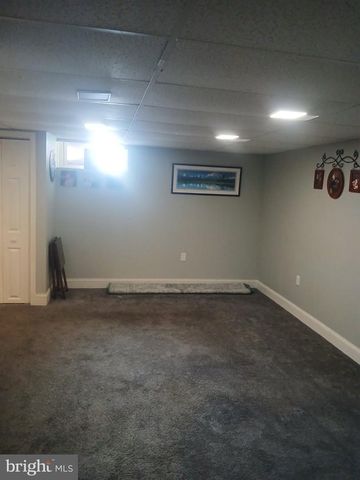 325 WESTPARK LN, Clifton Heights, PA 19018