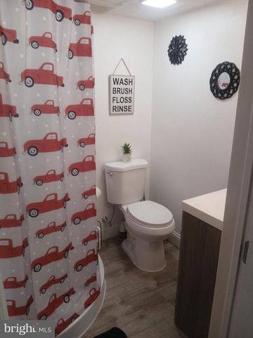 325 WESTPARK LN, Clifton Heights, PA 19018