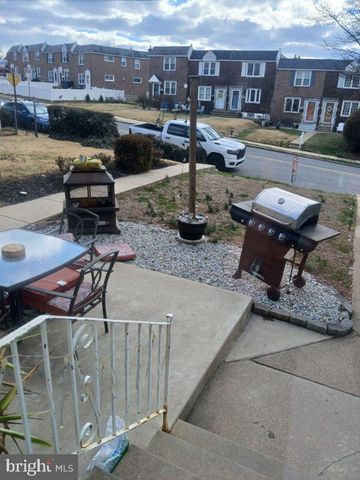 325 WESTPARK LN, Clifton Heights, PA 19018