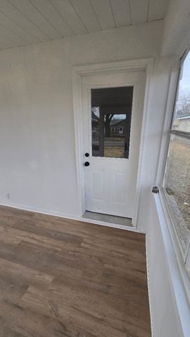 3006 Roosevelt Street, Clinton, IA 52732