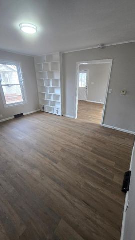 3006 Roosevelt Street, Clinton, IA 52732