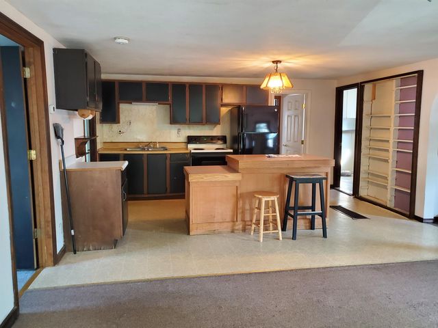 10 Ash Street, Hampton, NH 03842