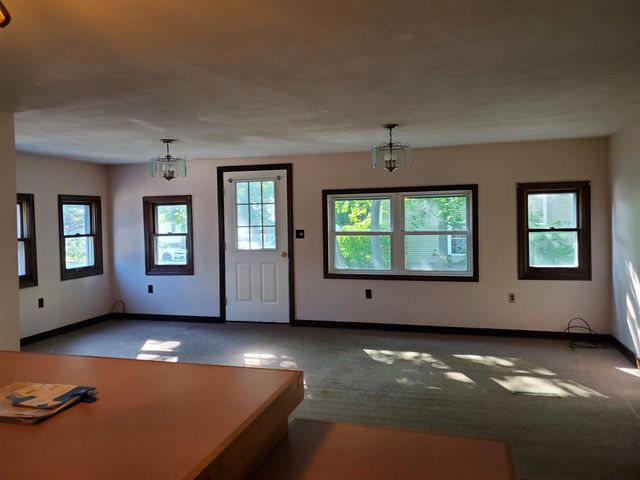 10 Ash Street, Hampton, NH 03842