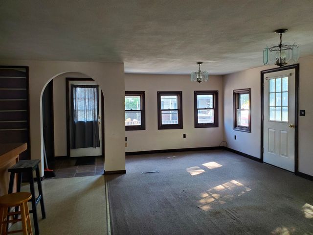 10 Ash Street, Hampton, NH 03842