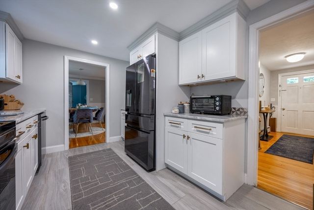 30 Sawyer Ln, Holden, MA 01520