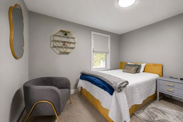 30 Sawyer Ln, Holden, MA 01520