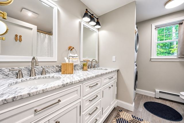 30 Sawyer Ln, Holden, MA 01520